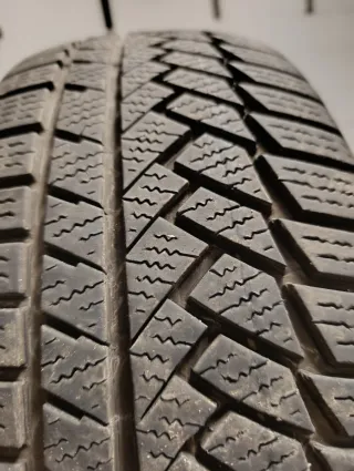 4 Neumático 215/65 R16 98H