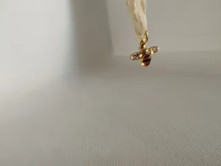 Pandora Charm Abeja chapado en oro 18k