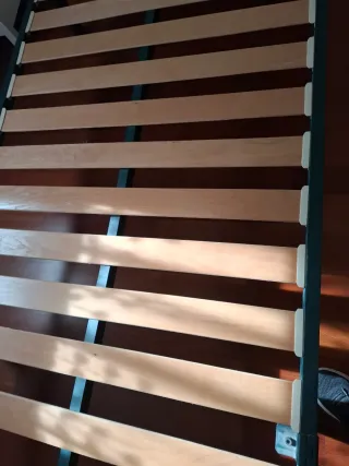 SE REGALA - URGE RECOGER  Somier láminas 105x190