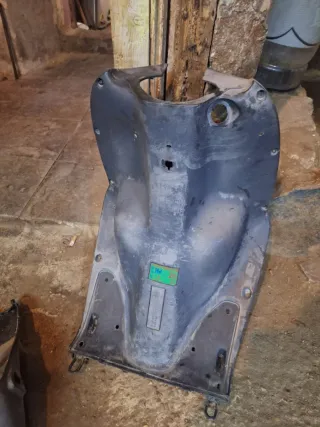 Plástico Scooter Negro