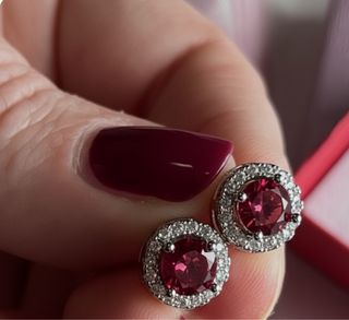 Orecchini rossi con zirconi