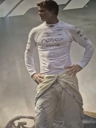 Póster de película F1 Brad pitt