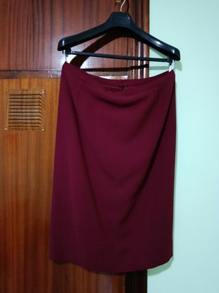 Traje de mujer rojo
