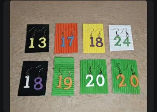 Pendientes artesanales 1€/par, 3€/5 pares