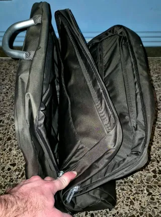 Bolsa Maletín con Ruedas