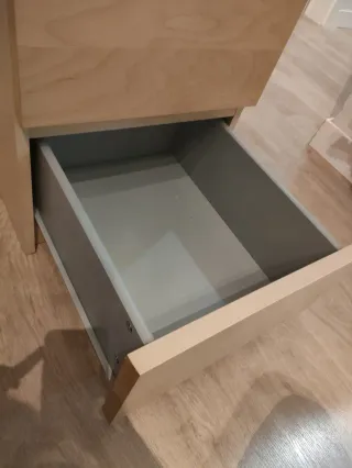 Dos mesitas de Noche Malm Ikea Madera