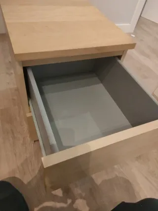 Dos mesitas de Noche Malm Ikea Madera