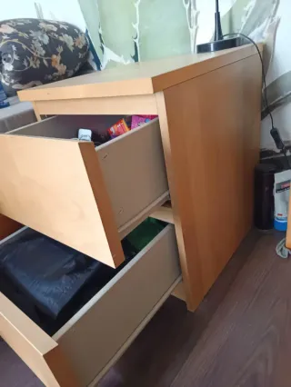 Dos mesitas de Noche Malm Ikea Madera