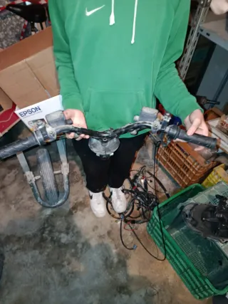 Piña de luces moto (intermitentes, claxon)