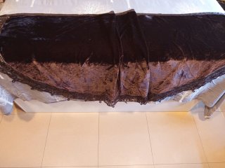 Mantilla antigua de terciopelo marrón