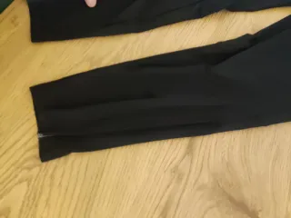 Pantalón chándal Nike negro con raya lateral
