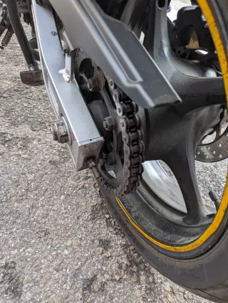 Yamaha FZS 600 Fazer Negra/Gris
