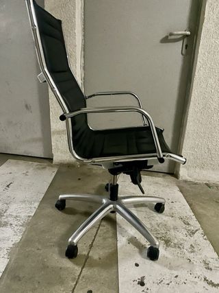 Silla de oficina piel y acero