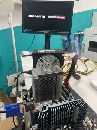 Placa Base Gigabyte GA-B85M-DS3H-A