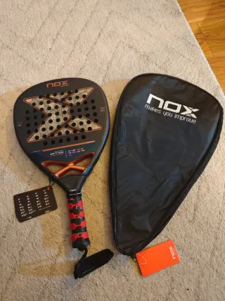 Pala NOX AT10 Genius Agustín Tapia