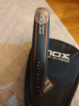 Pala NOX AT10 Genius Agustín Tapia