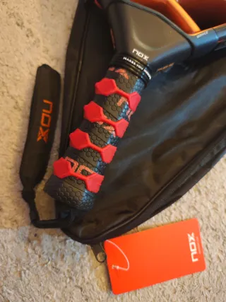 Pala NOX AT10 Genius Agustín Tapia