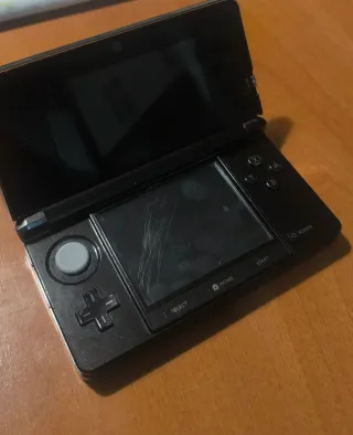Nintendo 3DS Negra + juegos