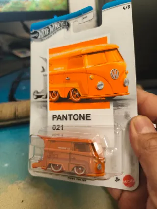 Hot Wheels Pantone 021 Silver Series
