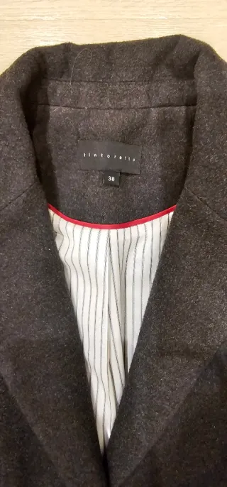Abrigo marca Tintoretto. Talla M. Sin estrenar
