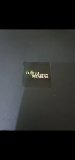 Oferta último dia Portátil Fujitsu Siemens Negro