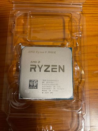CPU AMD Ryzen 9 3900X