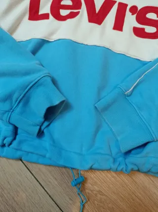 Sudadera Levi's azul y blanca