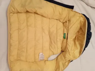 Chaleco Benetton Azul Marino y Amarillo