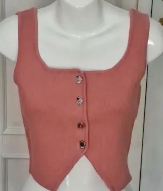 Chaleco de punto Zara rosa empolvado botones joya