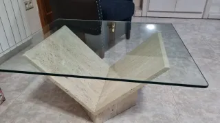 Muebles comedor, mesa ovalada de cristal y sillas
