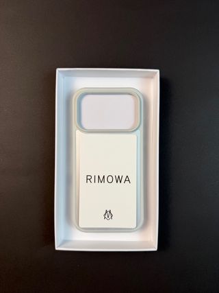 Funda Rimowa 17 Pro Max