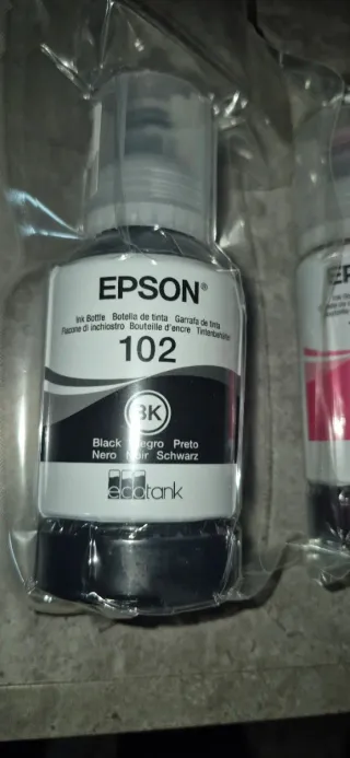 4 Cartucce originali Epson Ecotank 102 (Nero, Magenta)