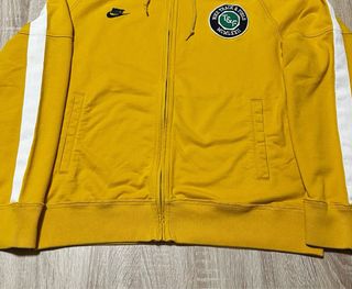 Sudadera Nike con capucha amarilla