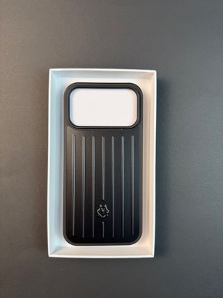 Funda Rimowa 17 Pro Max