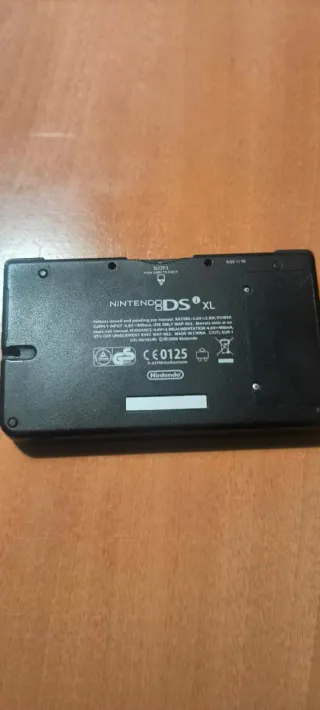Nintendo DS (DSi) XL Verde +juegos