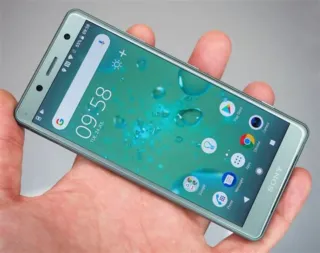 Sony Xperia XZ2 Compact verde césped