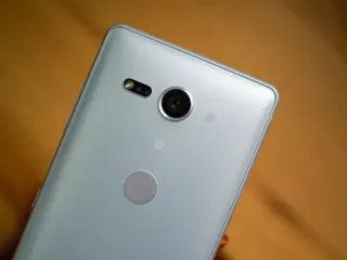 Sony Xperia XZ2 Compact verde césped