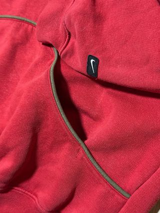 Sudadera Nike Roja con Capucha