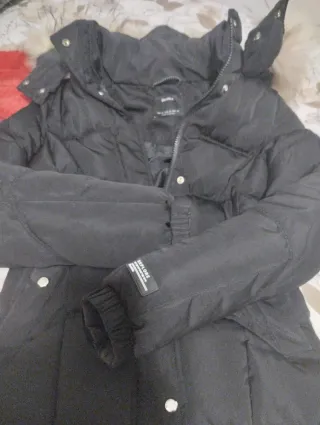 Abrigo Bershka negro talla XS Impecable