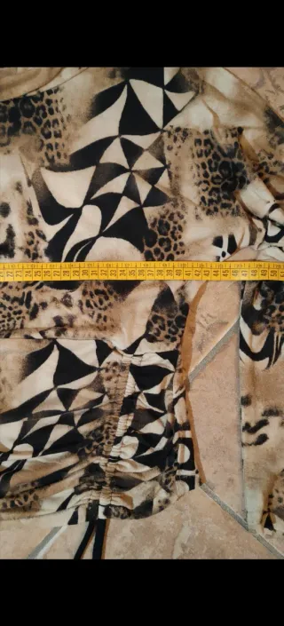Maglia con collo ad anello
