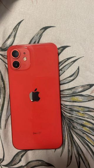 iPhone 12 Rojo