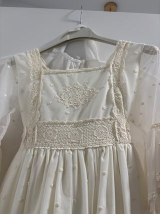 Traje de comunión talla 10 en beig