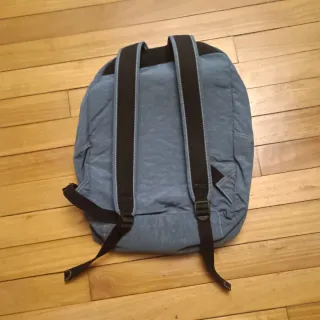 Mochila Kipling azul marino