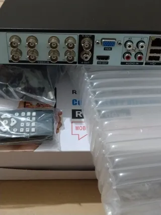 DVR 8 canali Internet DVR/NVR Series