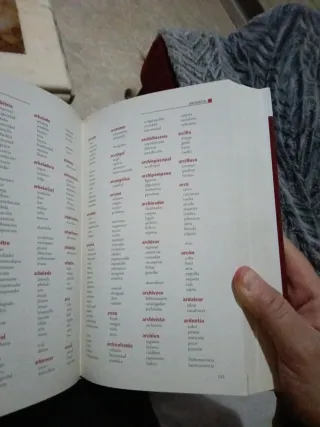 Diccionario de sinónimos y antónimos I A-F