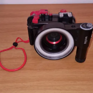 Olympus TG-6 + carcasa PT-059 + luz Weefine
