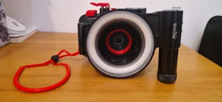 Olympus TG-6 + carcasa PT-059 + luz Weefine