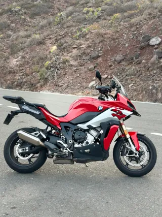BMW S1000XR 2021 Roja y Blanca