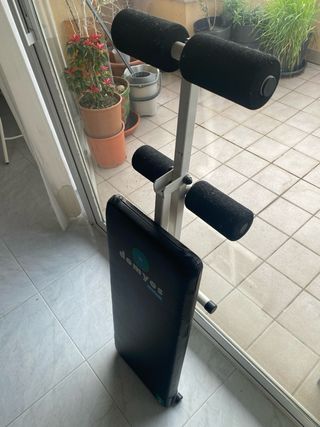 Banco de pesas y abdominales Domyos