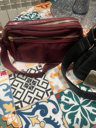 Bolso de mano rojo nuevo